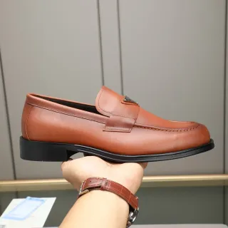 Prada Penny Loafer Cuir Marron