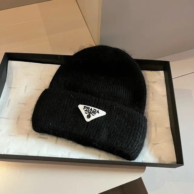Prada Triangular Logo Patch Black Ribbed Knit Beanie 5
