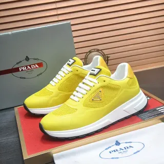 Prada أصفر أبيض شبكي علوي مطبوخ اصطناعي طبقات نمط حياة حذاء رياضي