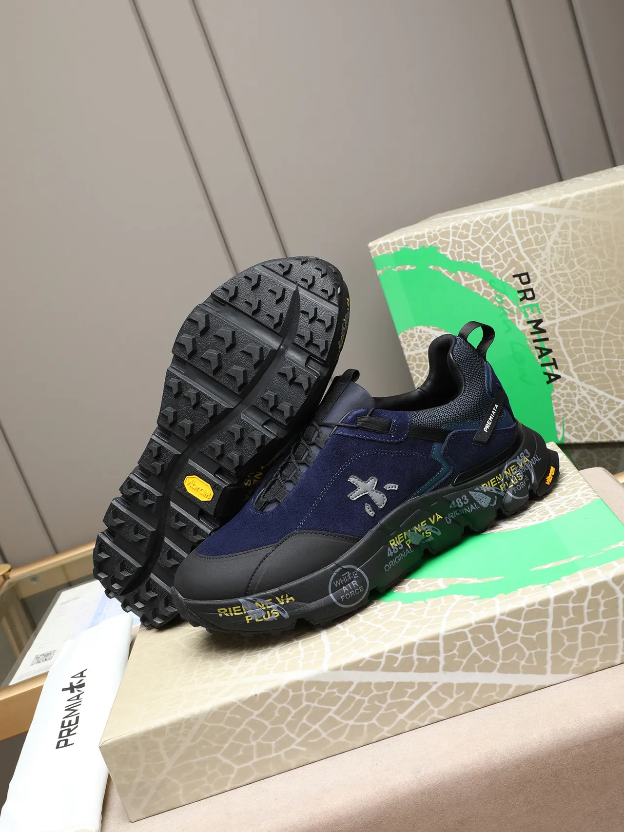 Premiata Navy Black بدون رباط إغلاق حزام وسط مصقول مطاط حذاء رياضي كبير 4
