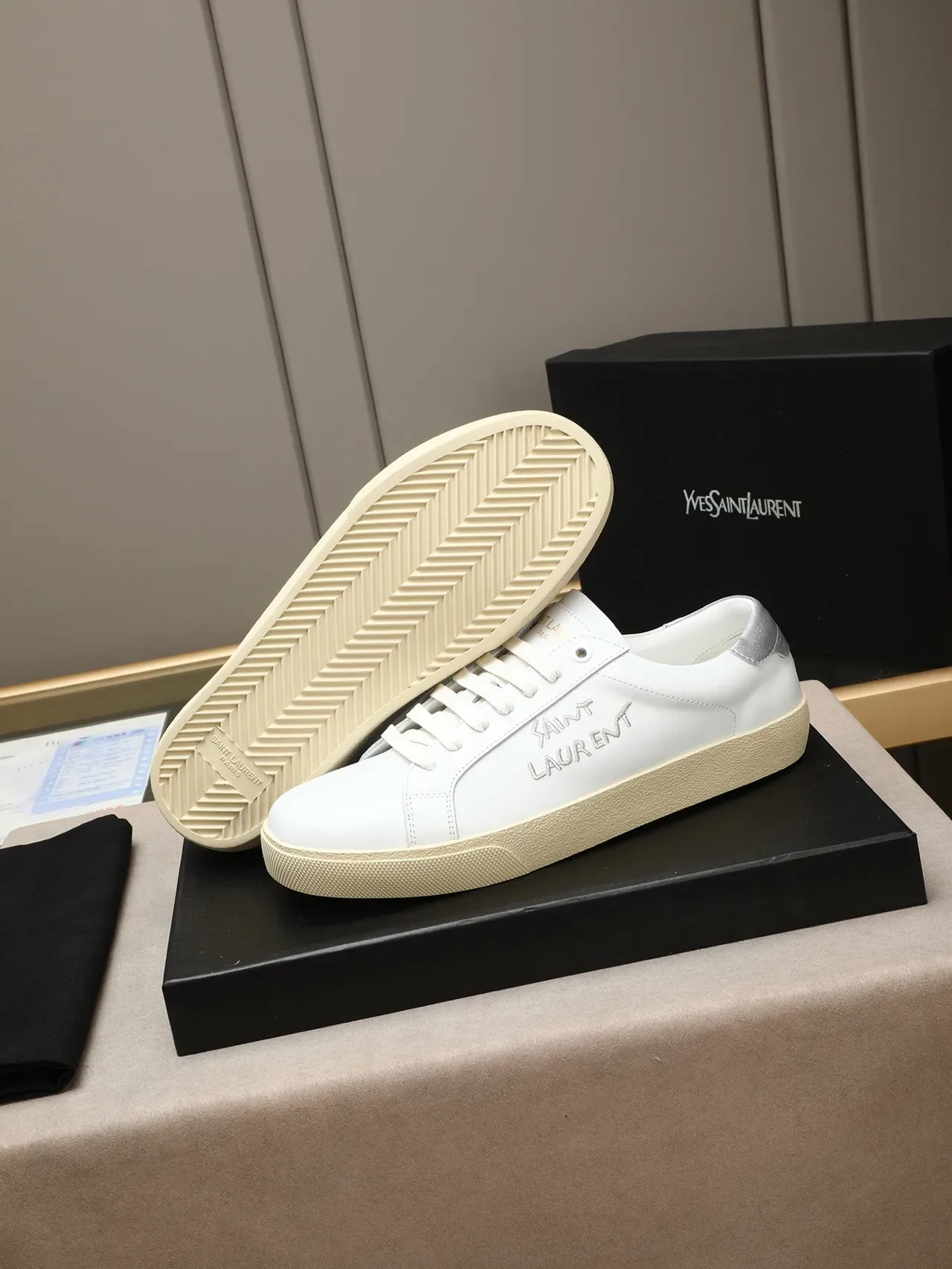 Saint Laurent White Beige Leather Embroidered Logo Lifestyle Sneakers 5