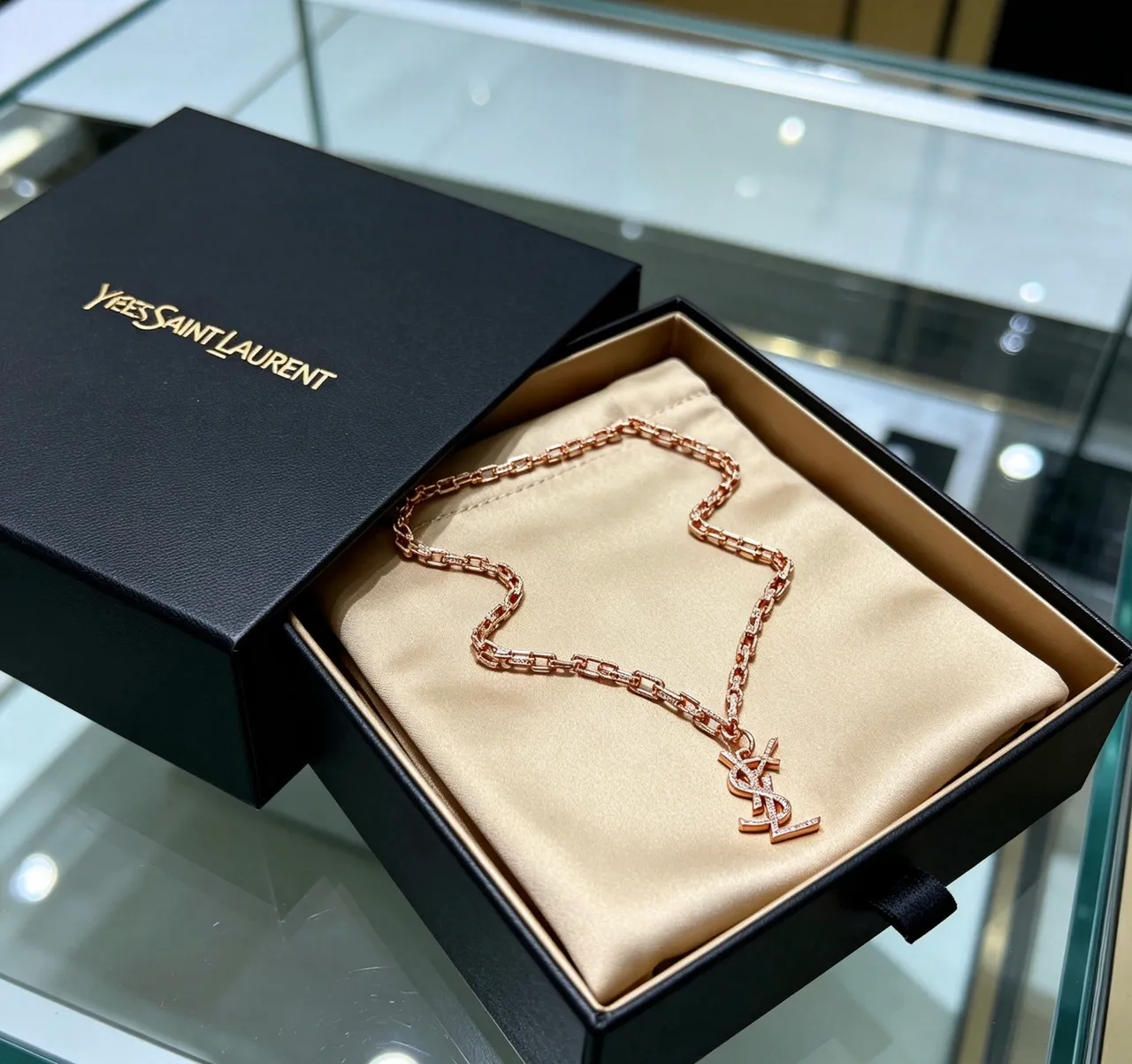 Saint Laurent YSL Collier Chaîne Or Rose Pavé Cristal 6