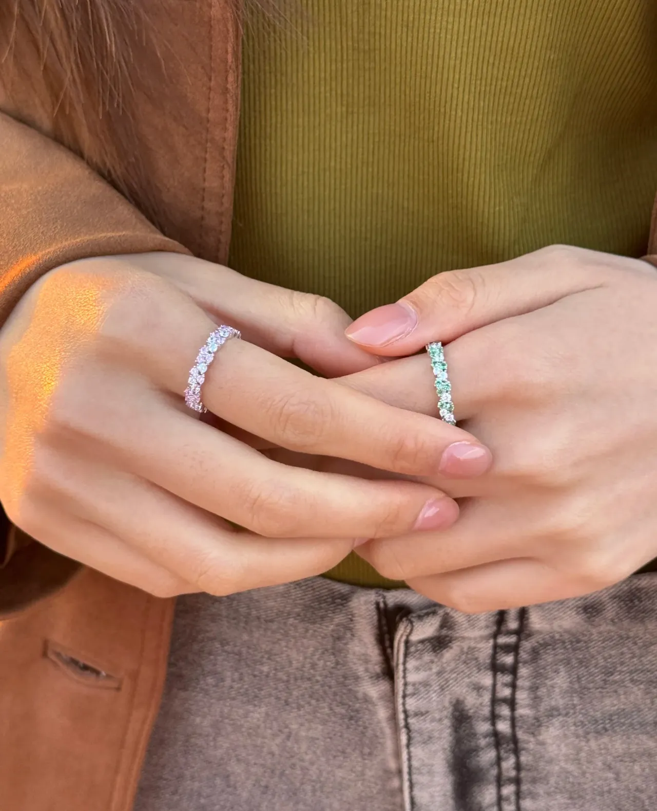 Tiffany & Co. Eternity Alternating Green and White Stone Ring 4