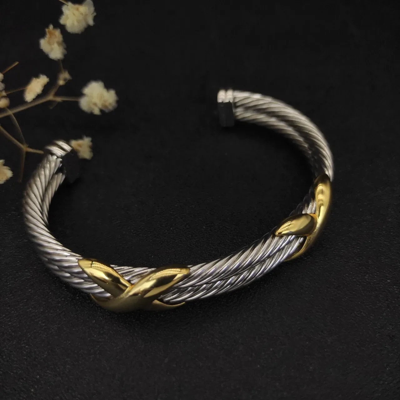 Tiffany & Co. HardWear Bicolore Câble Tressé Motif Feuille Bracelet 8