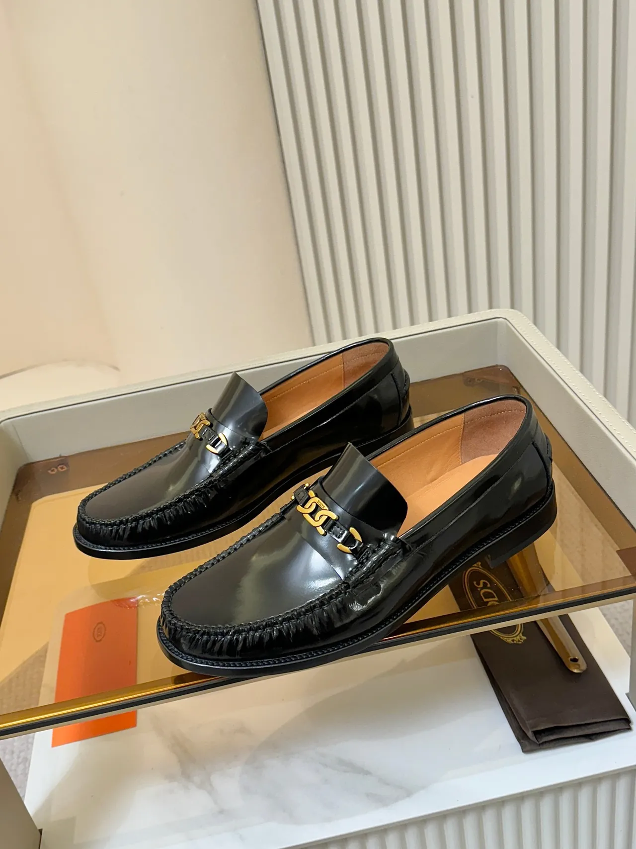 Tod's Double Gancini Mocassin Cuir de Patente Noir Boucle Horsebit Mocassin 4
