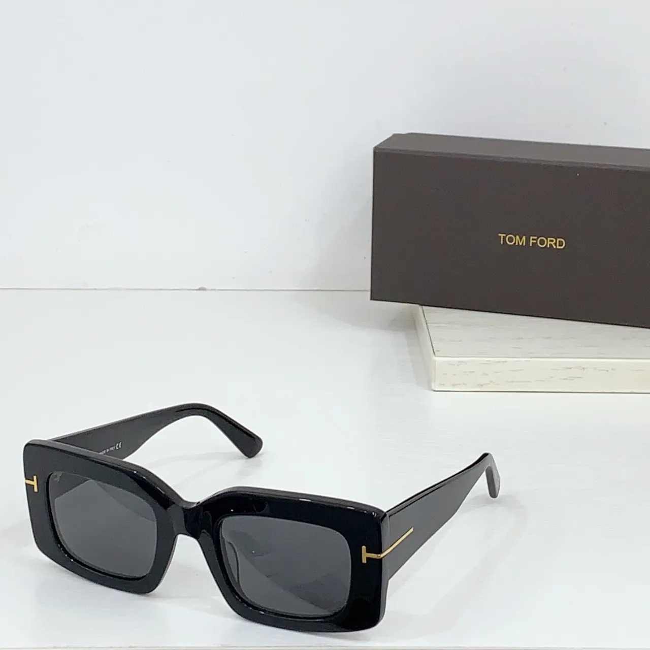 Tom Ford Tina Oversized Rectangular Matte Black Sunglasses 2