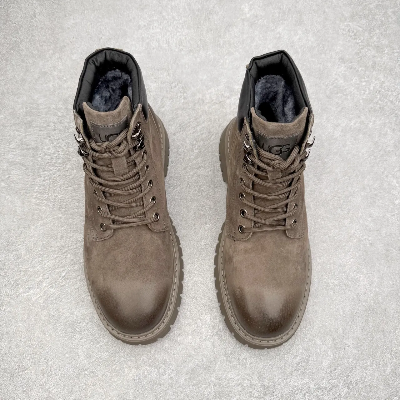 UGG Beige Negro Ante Superior Cuero Contraplaca del Talón Botas de Trabajo 3