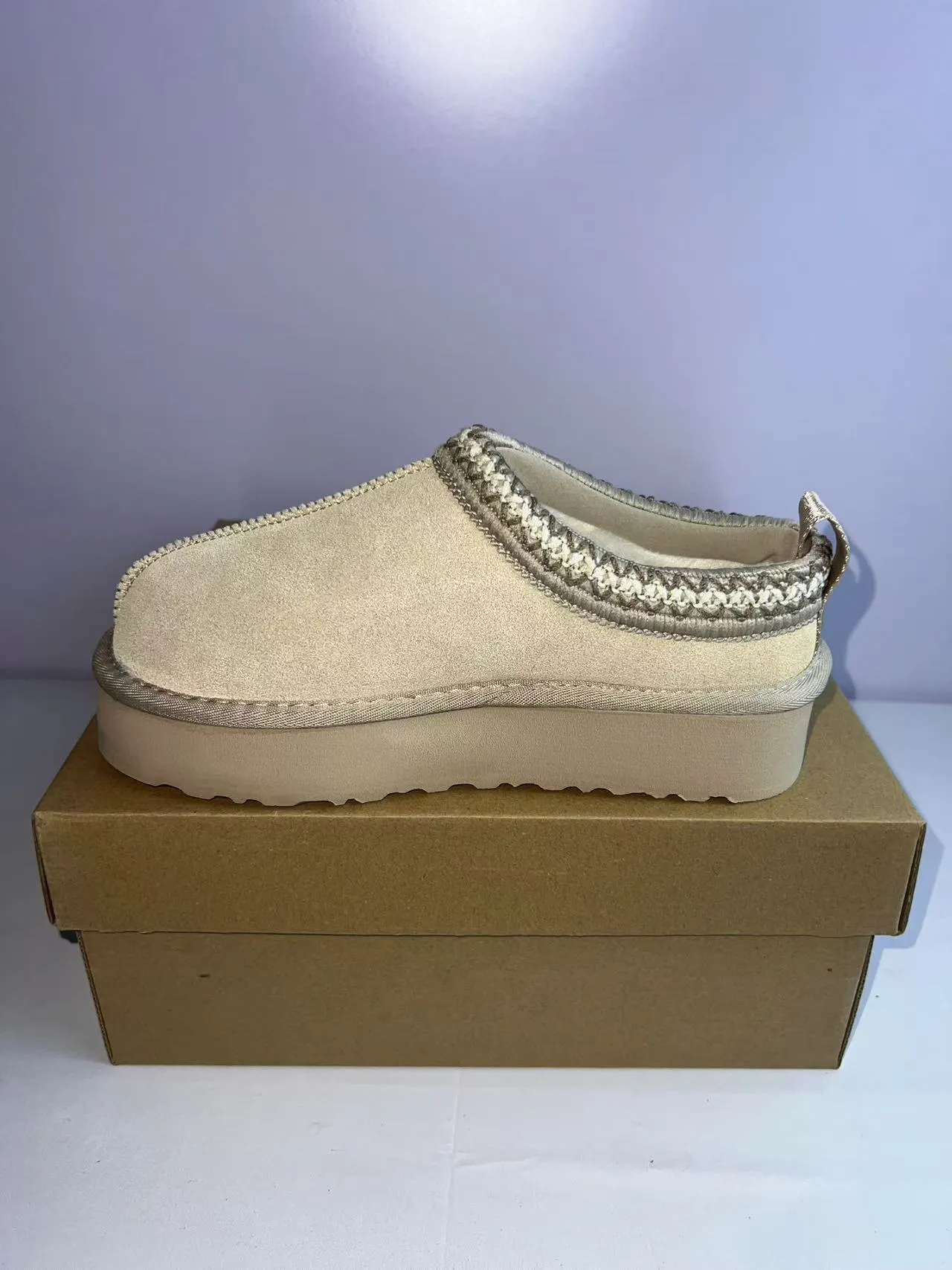 UGG بيج ذهبي قاعدة منصة ياقة تريكو محترفة أحذية كاجوال 2