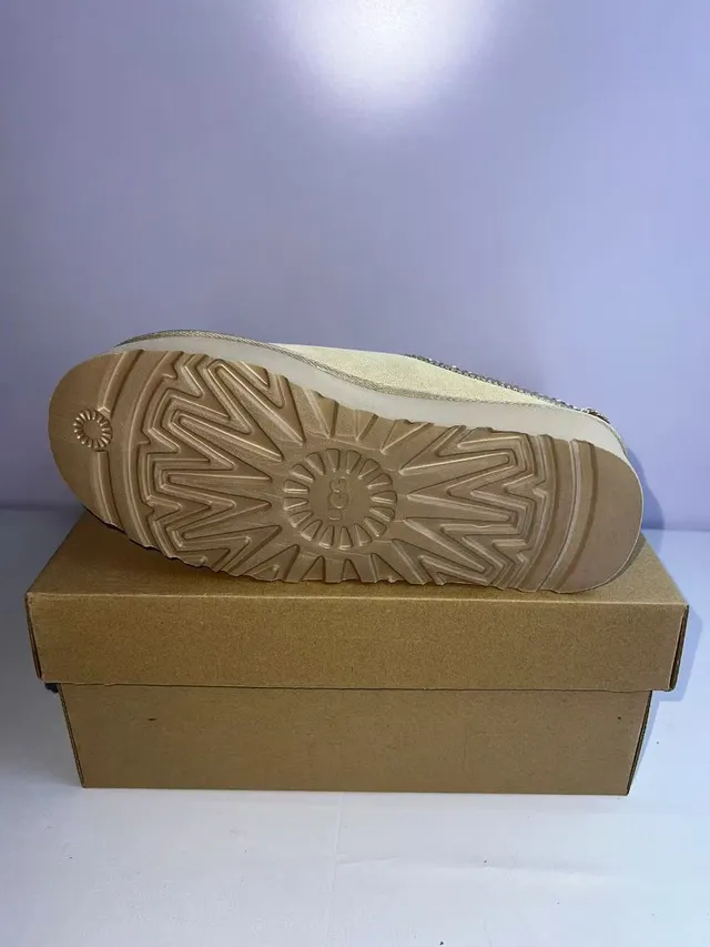 UGG بيج ذهبي قاعدة منصة ياقة تريكو محترفة أحذية كاجوال 3