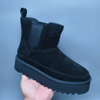 UGG Black Suede Upper Elastic Side Gussets Chelsea Boots