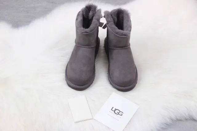 UGG Classic Mini Charcoal Gray Shearling-Lined Snow Boots 7