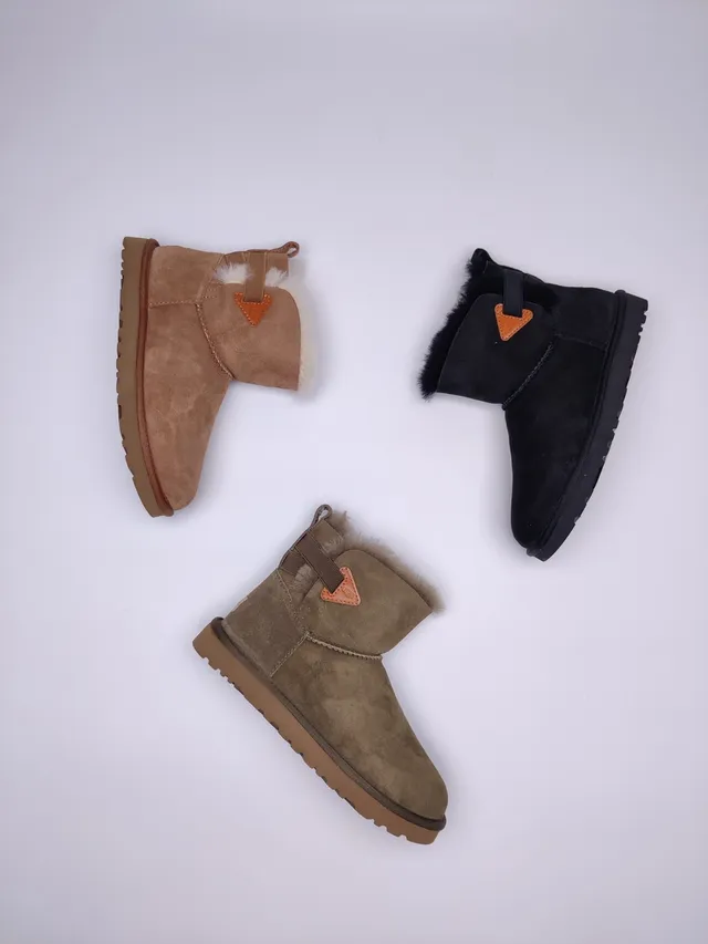 UGG Classic Mini Marrón Castaño Ante Forrada con Shearling Botas de Nieve 4