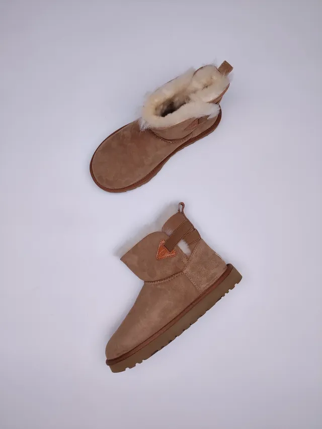 UGG Classic Mini Marrón Castaño Ante Forrada con Shearling Botas de Nieve 9