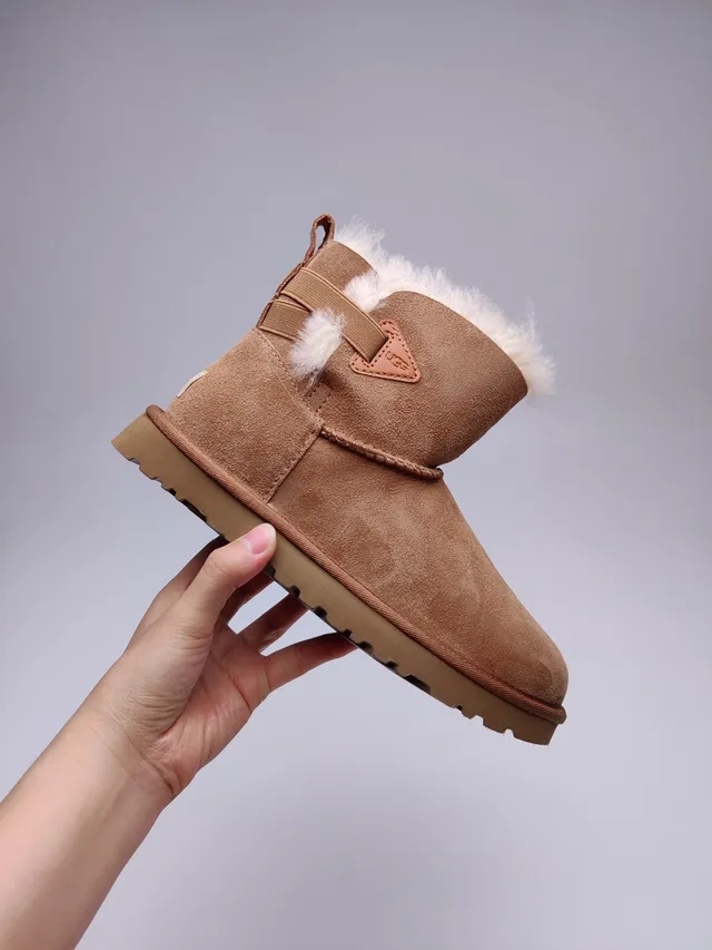 UGG Classic Mini Marrón Castaño Ante Forrada con Shearling Botas de Nieve 12