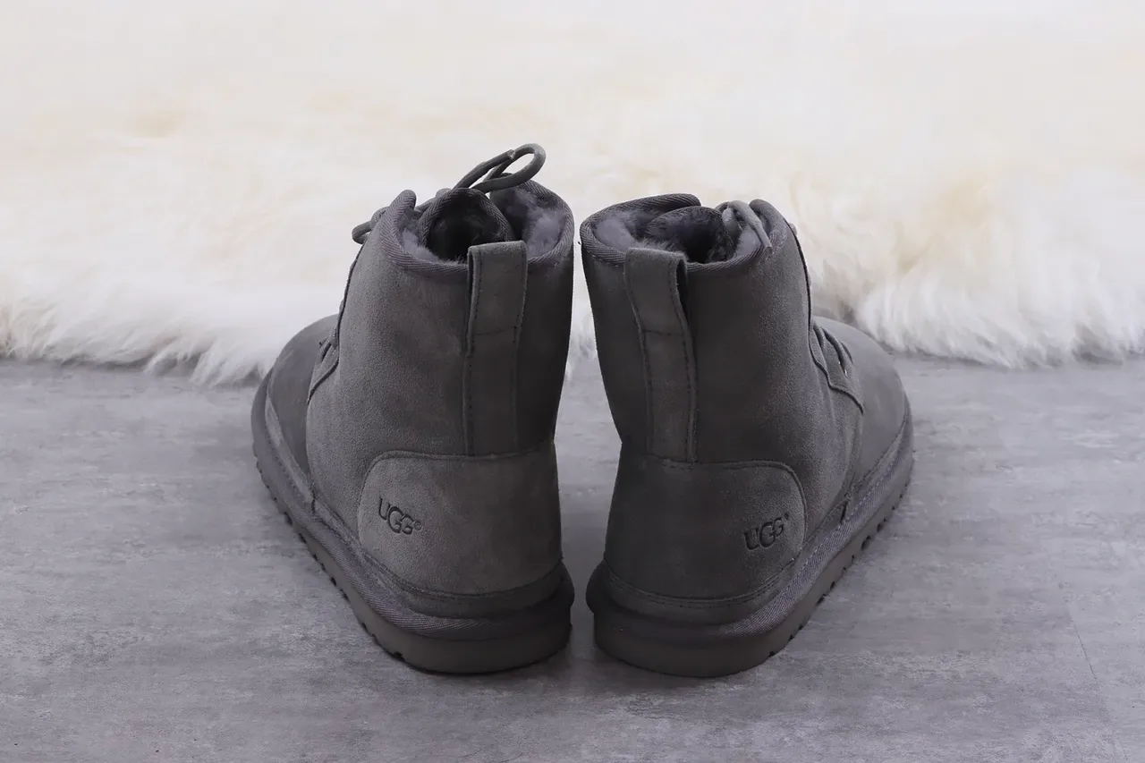 UGG Gray Suede Upper Lace-Up Front Snow Boots 7