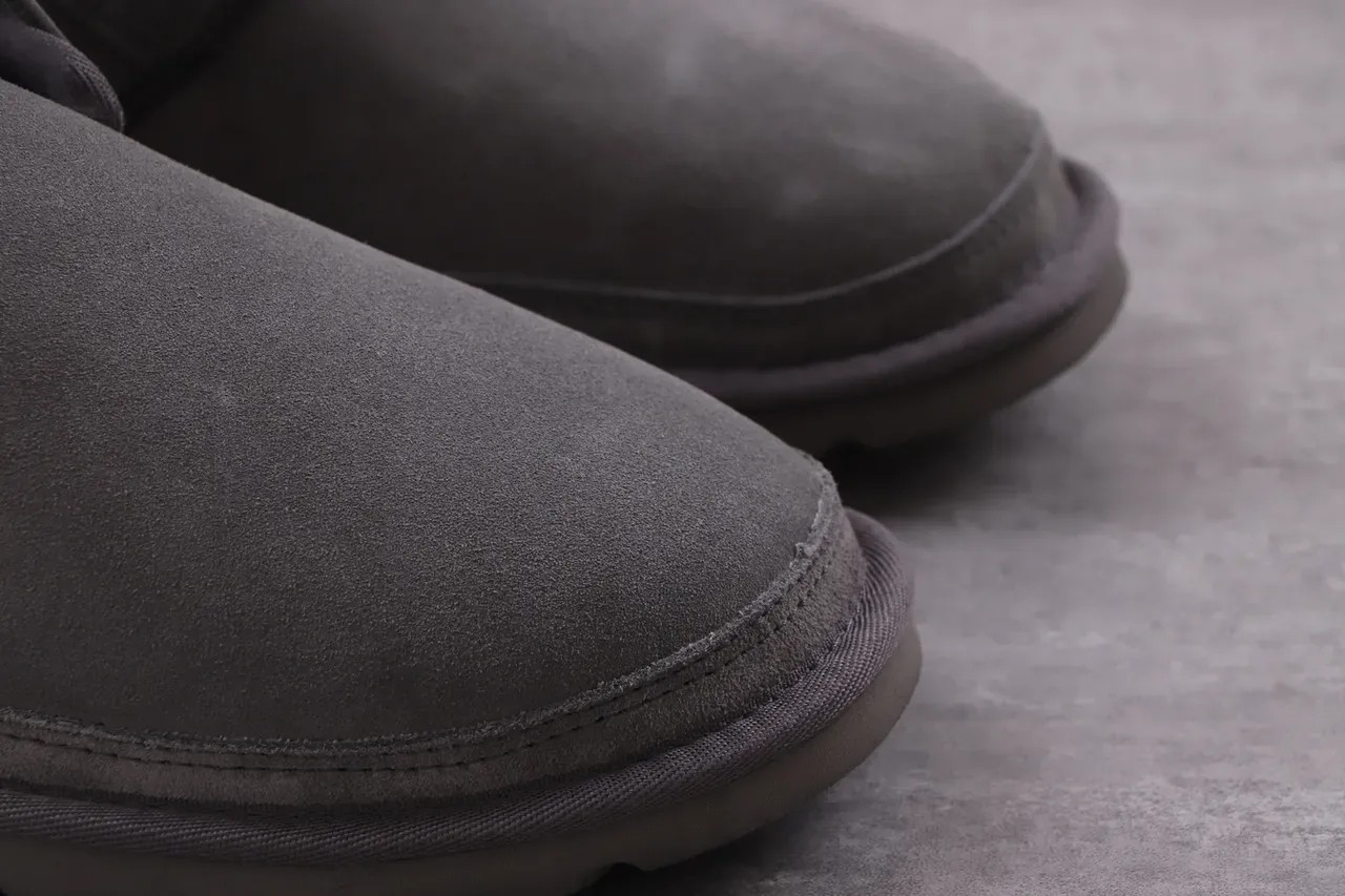 UGG Gray Suede Upper Lace-Up Front Snow Boots 10