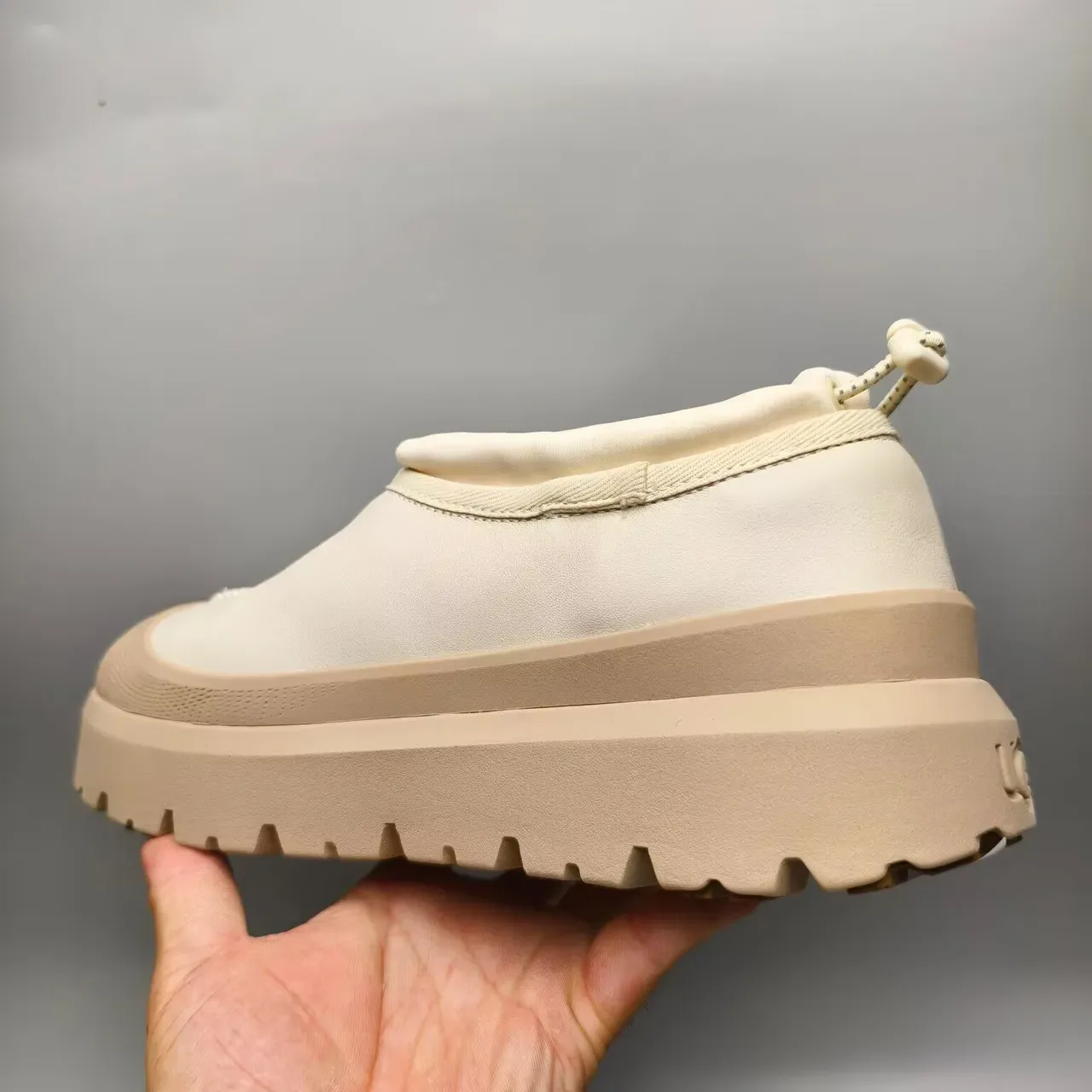 UGG Tasman Beige স্লিপ-অন প্ল্যাটফর্ম স্নো বুট 2
