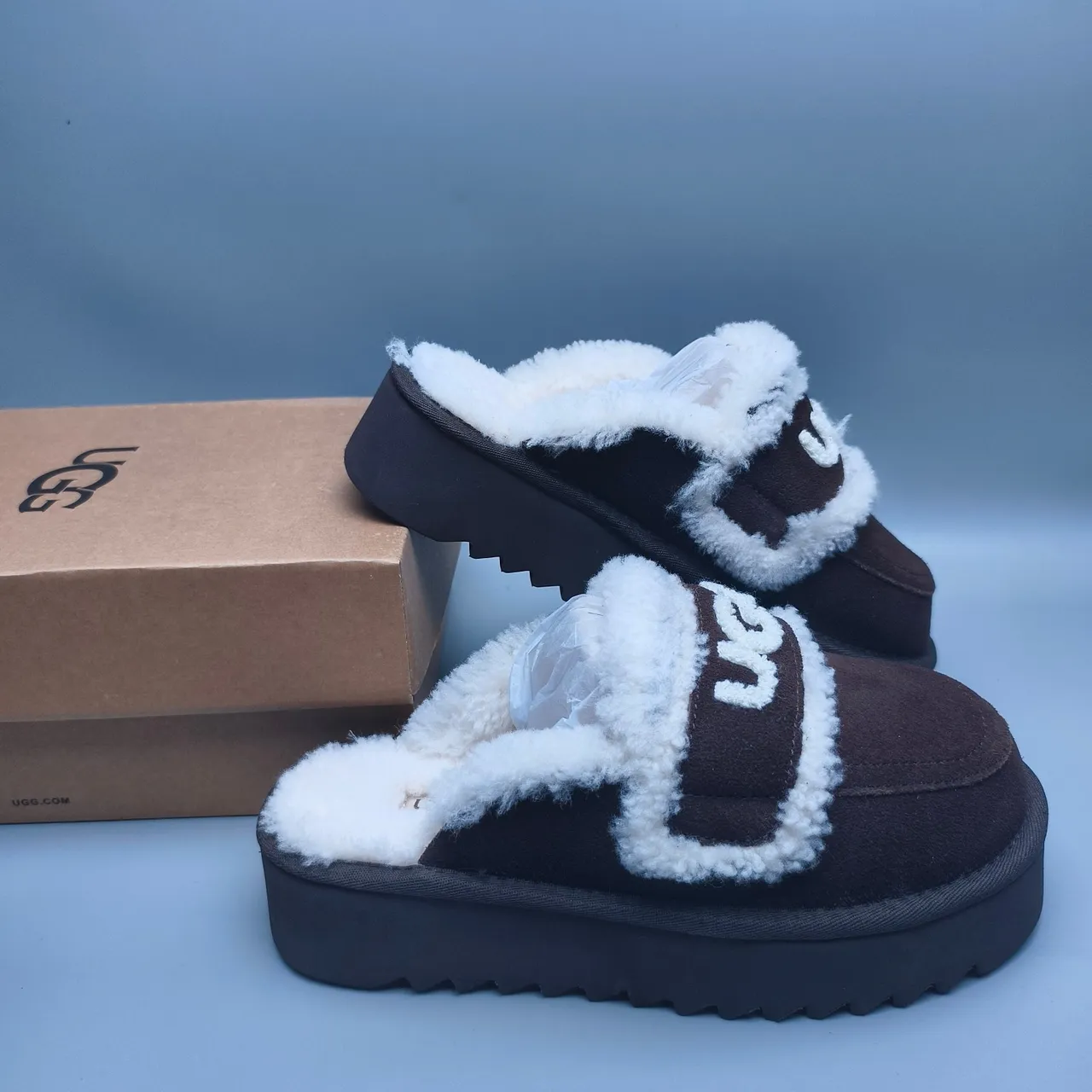 UGG Tasman أحذية كاجوال بني أبيض منصة مبطن بشرلينج 6