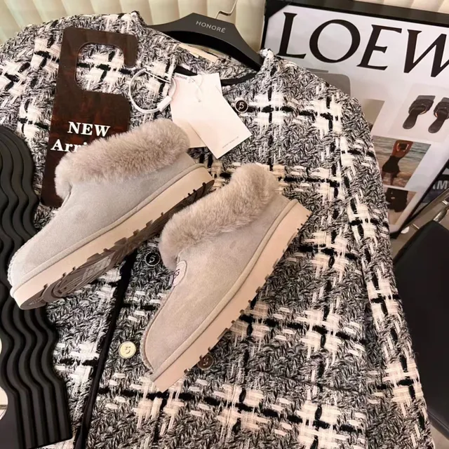 UGG Tasman Gray Beige Shearling-Lined Suede Upper Casual Shoes 5