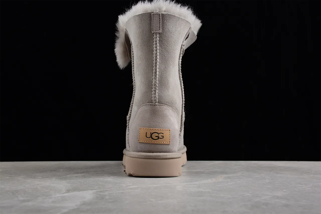 UGG Tasman Light Gray Suede Shearling-Lined Lace-Up Snow Boots 4