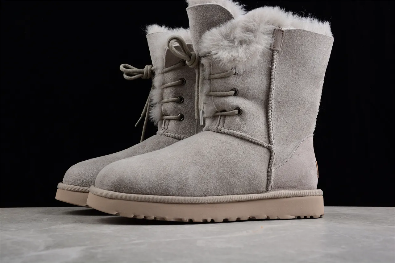 UGG Tasman Light Gray Suede Shearling-Lined Lace-Up Snow Boots 8