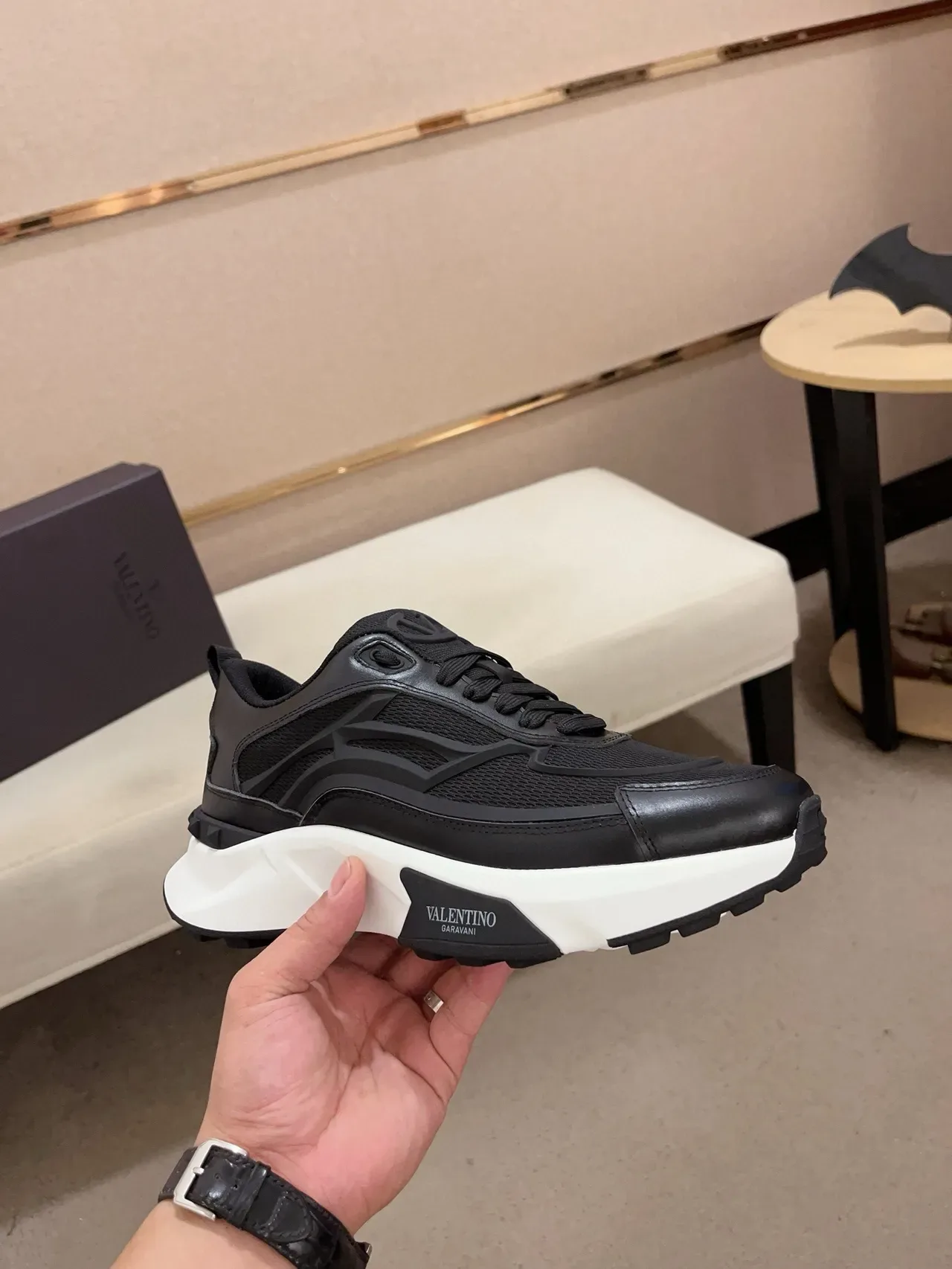 Valentino Chunky Sneakers Preto e Branco Sola Mesh e Couro 5