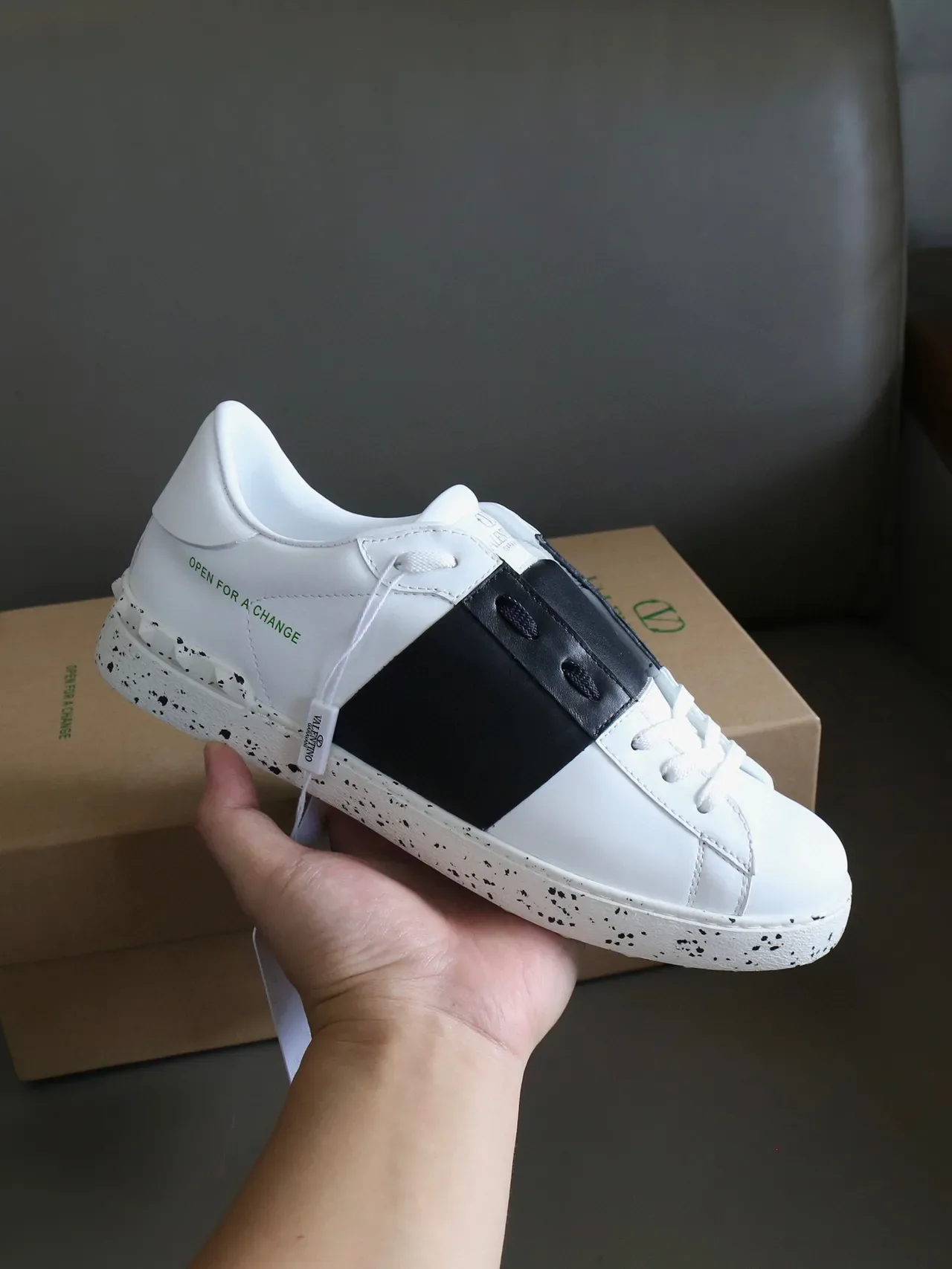 Valentino Open sneakers lifestyle blanc et noir speckled 6