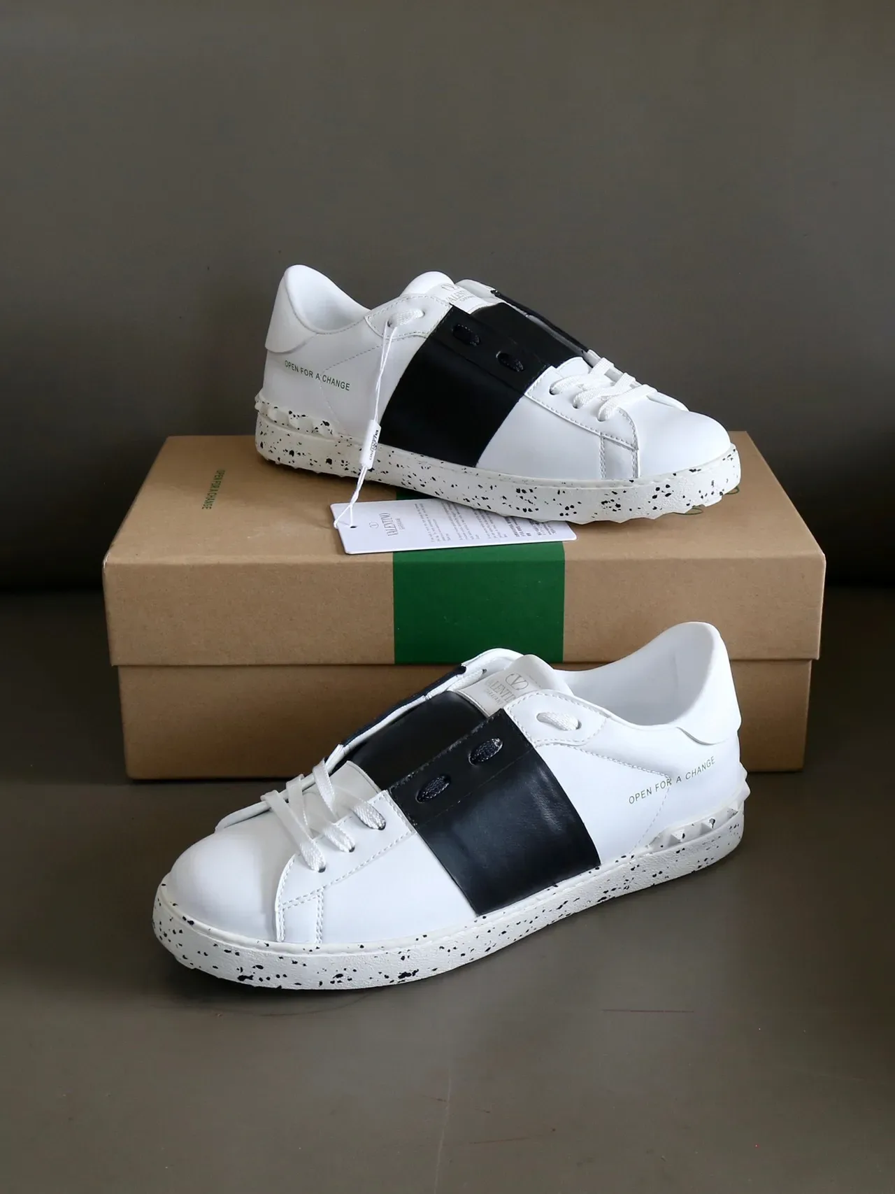 Valentino Open sneakers lifestyle blanc et noir speckled 7