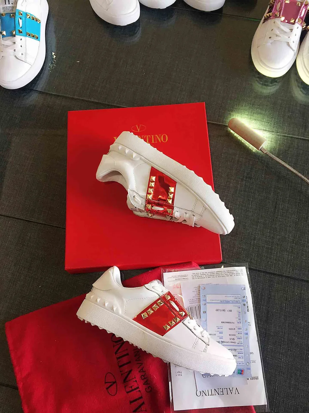 Valentino Rockstud Untitled Blanc Rouge Cuir Patenté Stud Lifestyle Sneakers 4