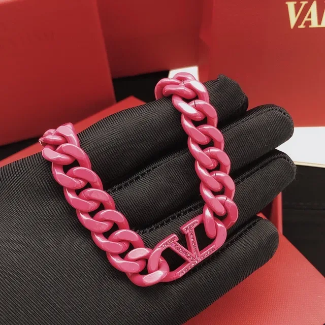Valentino VLogo Cadena Rosa Metálica Collar de declaración 5