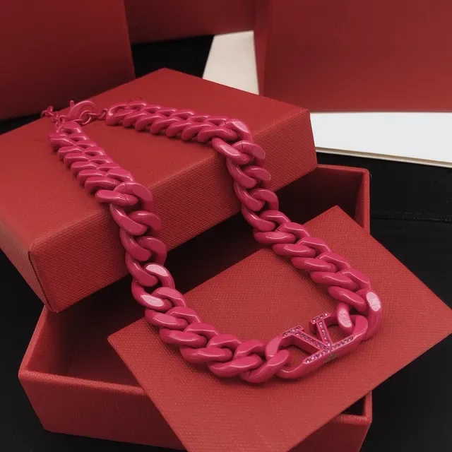 Valentino VLogo Cadena Rosa Metálica Collar de declaración 6