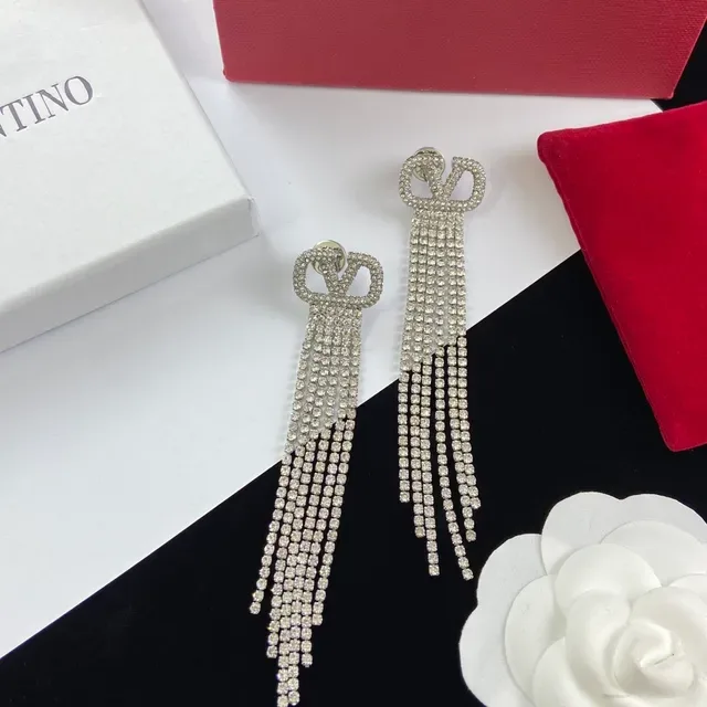 Valentino VLogo Boucles d'oreilles à franges et glands en cristal 2