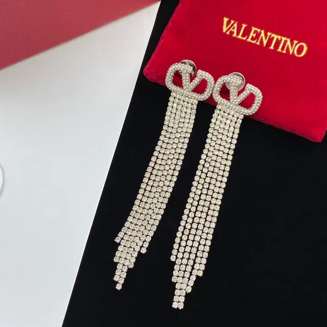 Valentino VLogo Boucles d'oreilles à franges et glands en cristal 3