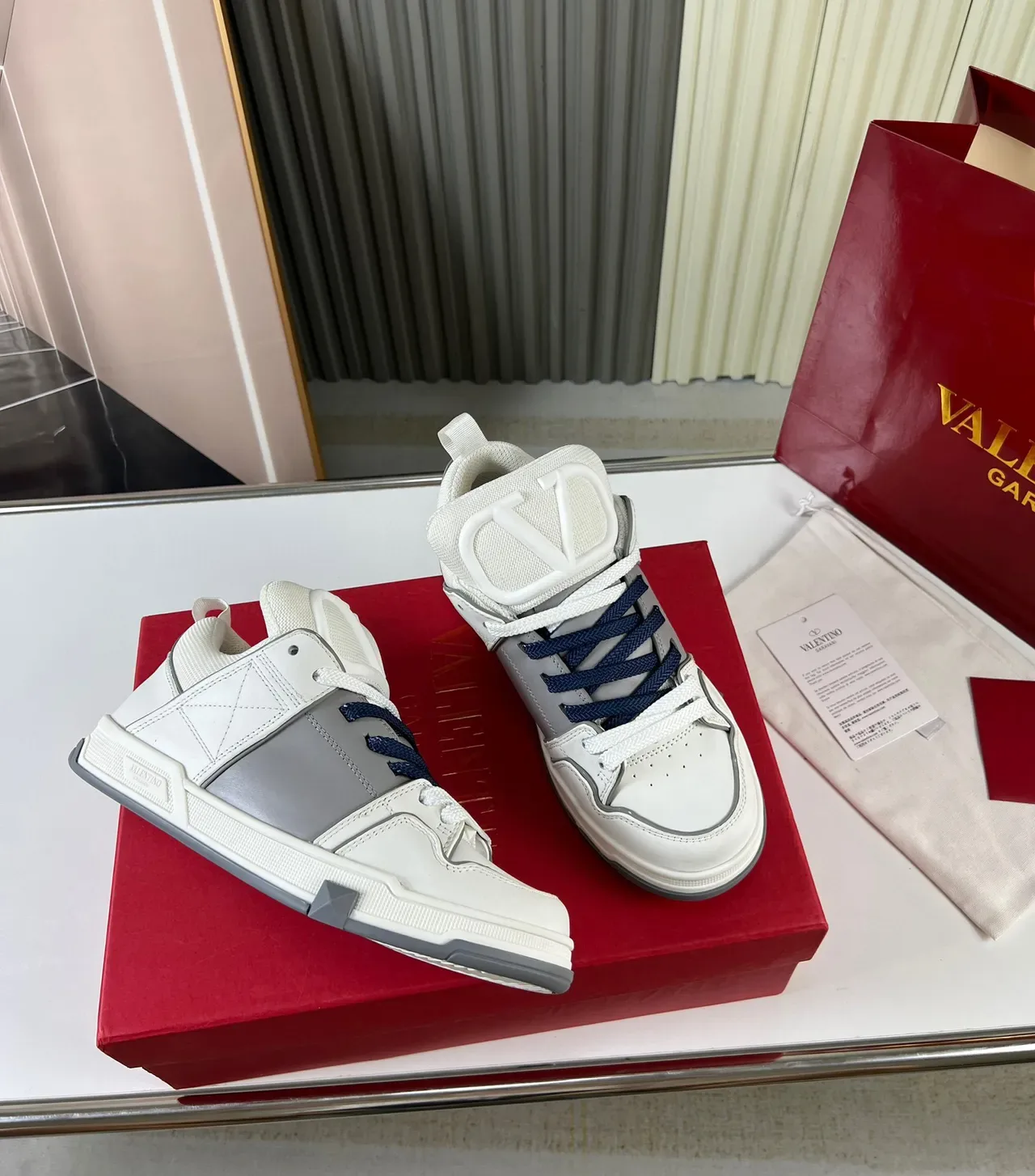 Valentino VLogo High Top Sneakers Lifestyle Blanc Gris Navy 6