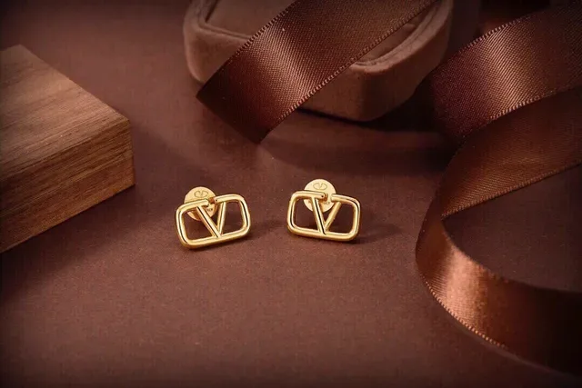 Valentino VLOGO Rectangular Gold-Tone Stud Earrings 4