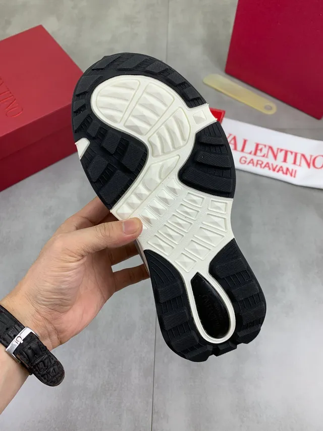 Valentino VLTN bege preto sola plataforma malha e camurça superior tênis chunky 2