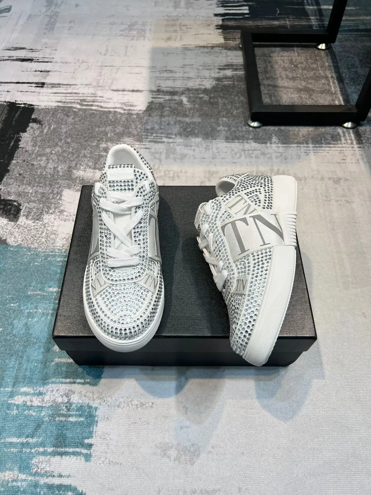Valentino VLTN Sneakers Lifestyle Blancs Embellis de Cristaux 5