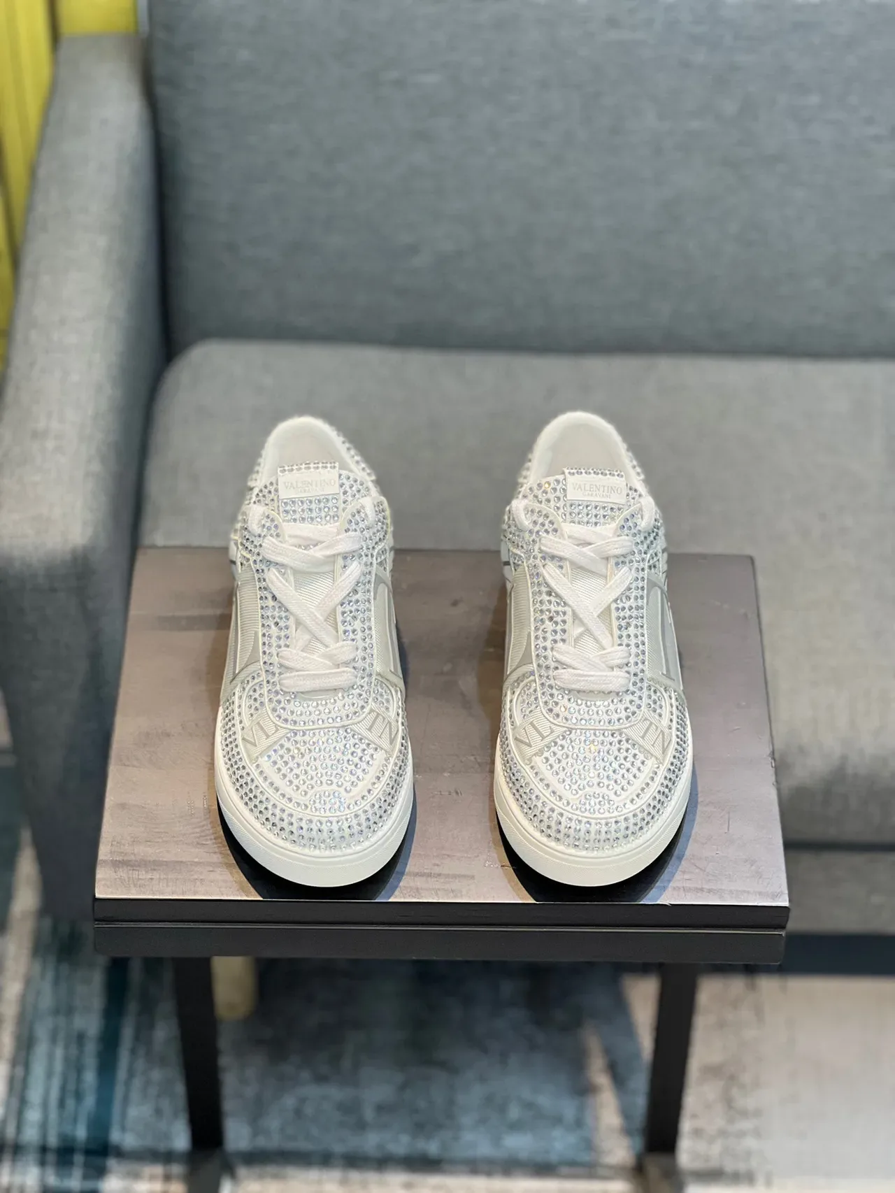 Valentino VLTN Sneakers Lifestyle Blancs Embellis de Cristaux 6