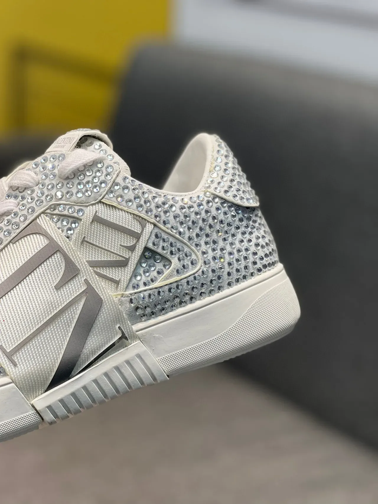 Valentino VLTN Sneakers Lifestyle Blancs Embellis de Cristaux 7