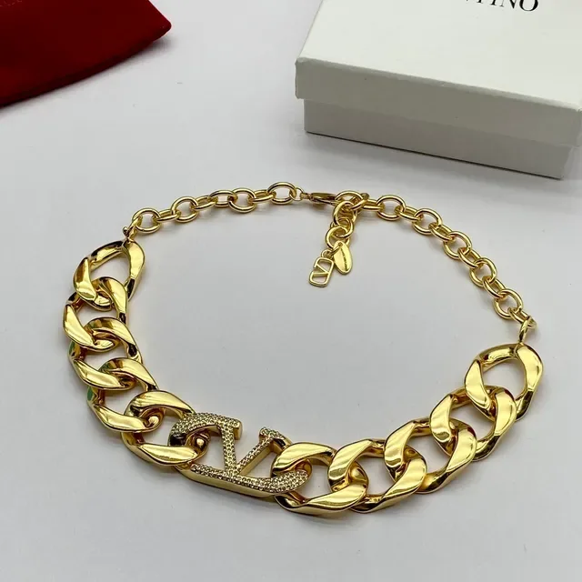 Valentino VLTN Crystal-Paved Chunky Chain Necklace 3