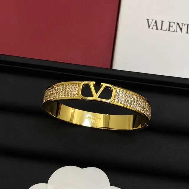 Bracelete Bangle Valentino VLTN Pavé Cristal Open V Logo 4