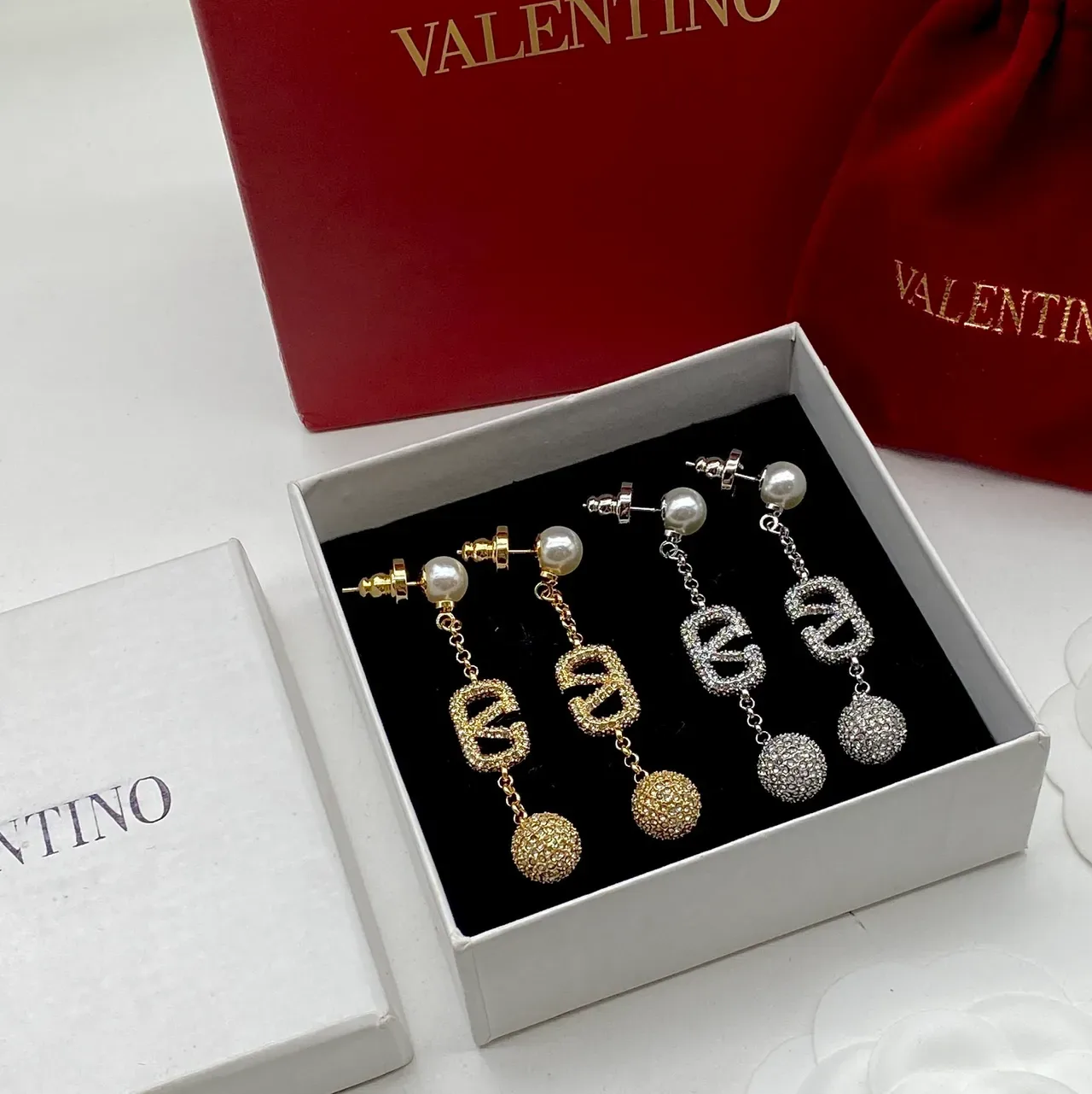 Valentino VLTN Perles et Pavé Sphère Boucles d'Oreilles Pendantes 7