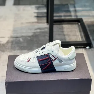 Valentino VLTN حذاء رياضي أسلوب حياة أبيض بحري أحمر