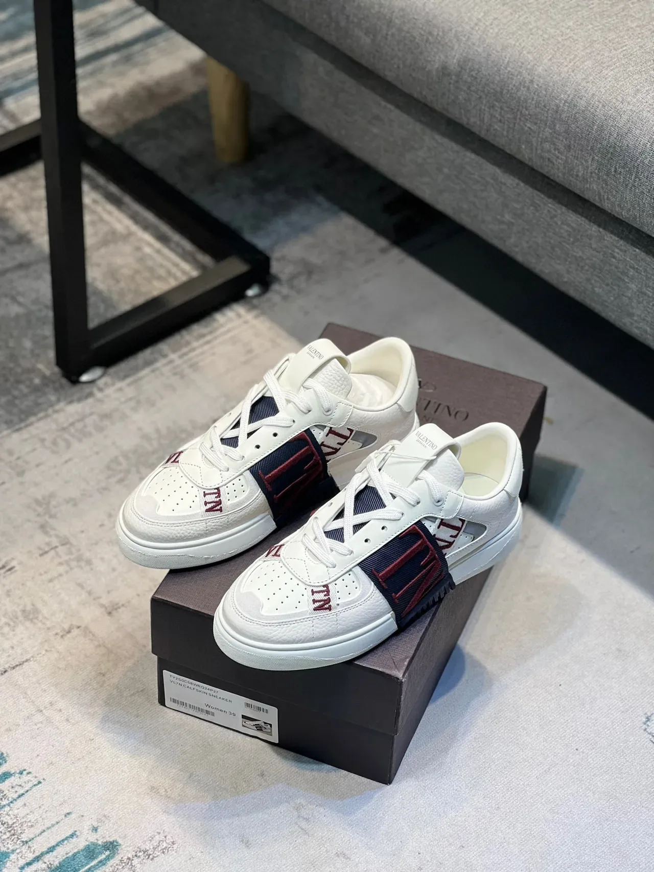 Valentino VLTN Sneakers Lifestyle Blanc Marine Rouge 7