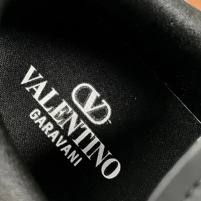 Valentino White Black Sculpted Multi-Layer Sole Mesh And Synthetic Paneling Chunky Sneakers 7