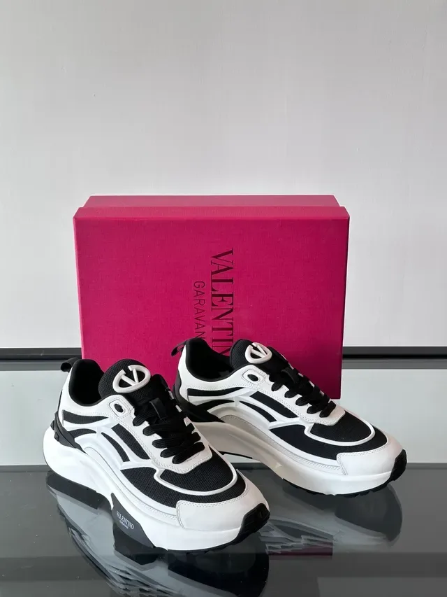 Valentino Tênis Chunky Sola Branca e Preta Mesh E Overlay Sintético 4