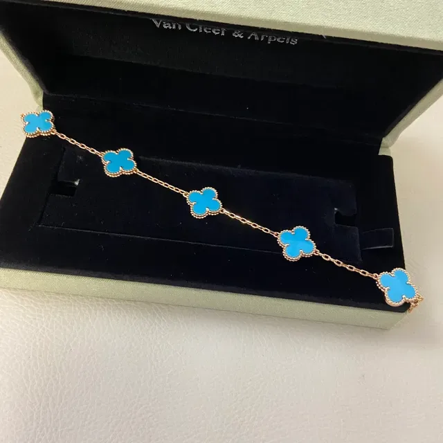 Van Cleef & Arpels ألهامبيرا أساور مينا أزرق كلور ذو أوراق أربعة 2