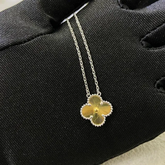 Van Cleef & Arpels Alhambra Four-Leaf Clover Yellow and White Gold Necklace 4