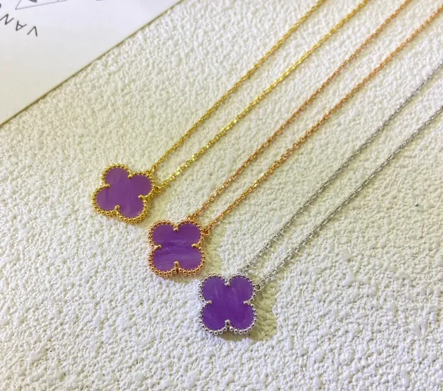 Van Cleef & Arpels Alhambra Esmalte Roxo Trevo de Quatro Folhas Colar 2
