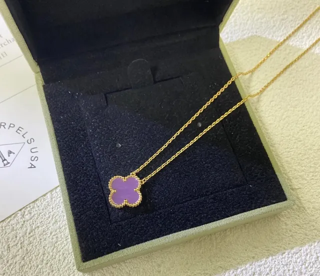 Van Cleef & Arpels Alhambra Esmalte Roxo Trevo de Quatro Folhas Colar 4